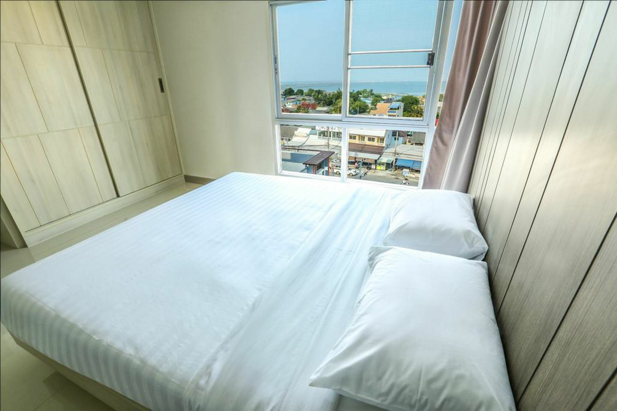 Central Place Serviced Apartment Angsila Chonburi Exterior foto